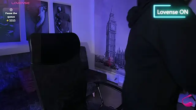 Snapshot of jhon_bear03 chatting on 25, 10, 2025 jhon bear03 online show from 25, 10, 2025