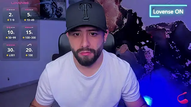 Snapshot of jhon_bear03 chatting on 26, 10, 2025 jhon bear03 online show from 26, 10, 2025