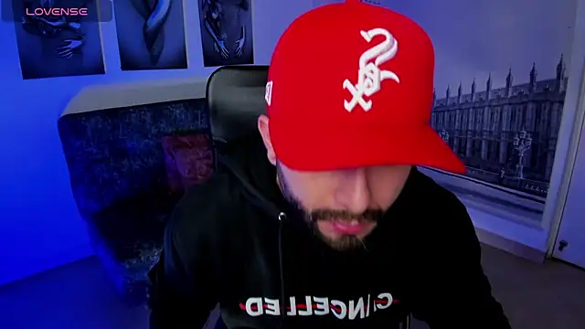 Snapshot of jhon_bear03 chatting on 31, 10, 2025 jhon bear03 online show from 31, 10, 2025