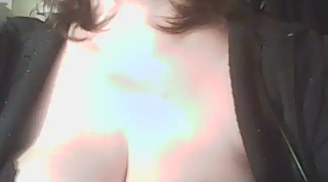 Snapshot of deluxpussy chatting on 23, 2, 2025 deluxpussy online show from 23, 2, 2025