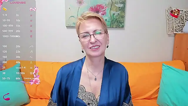 iamyourdream89 online show from 1, 3, 2025