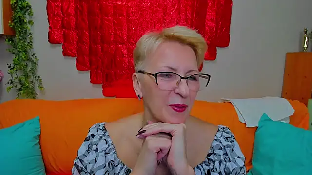 iamyourdream89 online show from 16, 2, 2026