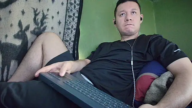 sweet cock28 online show from 20, 4, 2026