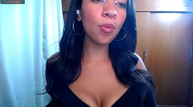 Snapshot of Danna_Ross_ chatting on 24, 1, 2025 Danna Ross  online show from 24, 1, 2025