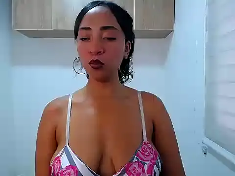 Snapshot of Danna_Ross_ chatting on 30, 11, 2025 Danna Ross online show from 30, 11, 2025