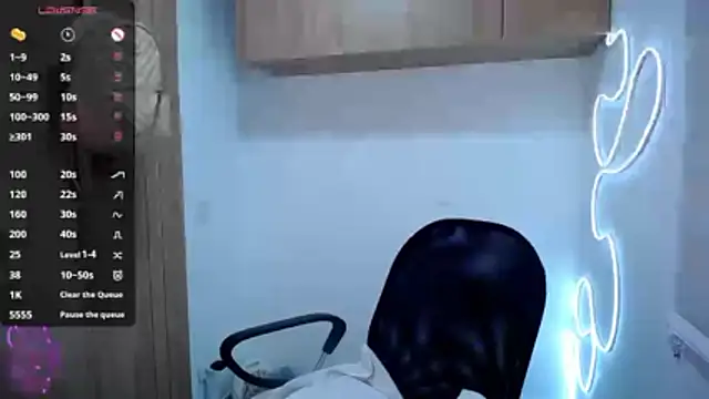 Snapshot of Danna_Ross_ chatting on 13, 12, 2025 Danna Ross online show from 13, 12, 2025