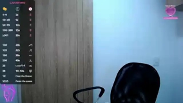 Danna Ross  online show from 16, 4, 2026