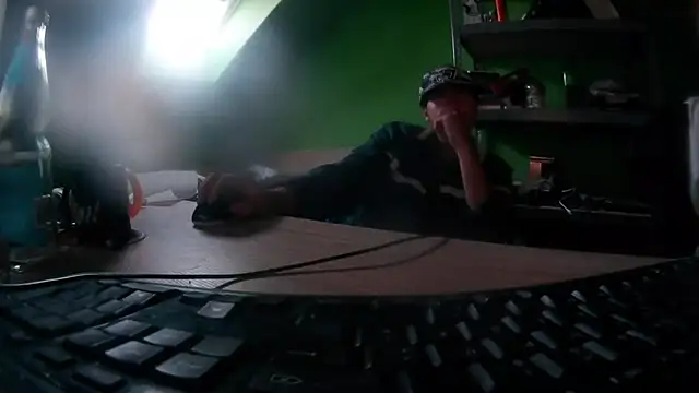 Snapshot of capoloveu chatting on 2, 10, 2025 capoloveu online show from 2, 10, 2025