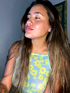 Snapshot of fenixgre chatting on 11, 10, 2025 fenixgre online show from 11, 10, 2025