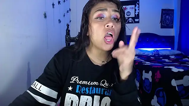 Snapshot of pinky_violeta chatting on 6, 1, 2025 pinky violeta online show from 6, 1, 2025