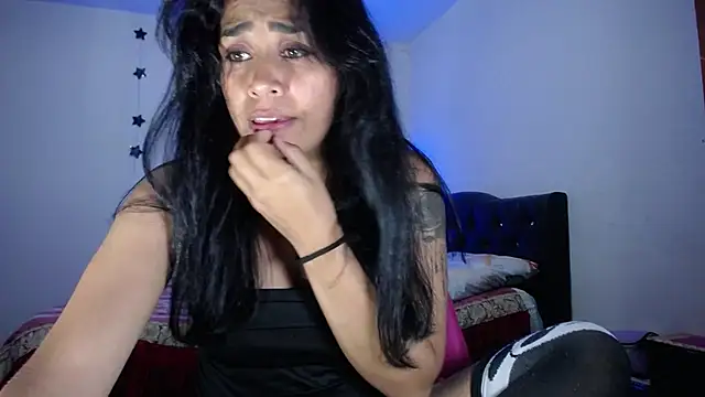 Snapshot of pinky_violeta chatting on 25, 1, 2025 pinky violeta online show from 25, 1, 2025