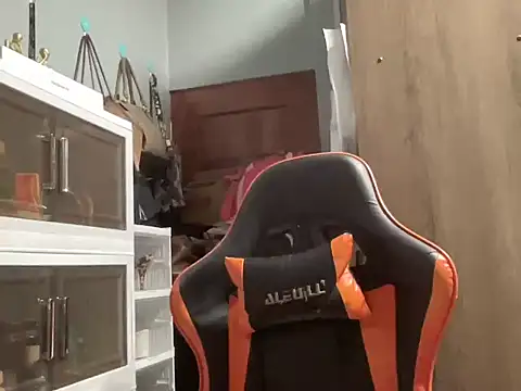 Snapshot of UrLove_Marga chatting on 3, 11, 2025 UrLove Marga online show from 3, 11, 2025