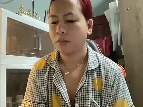 Snapshot of UrLove_Marga chatting on 11, 11, 2025 UrLove Marga online show from 11, 11, 2025