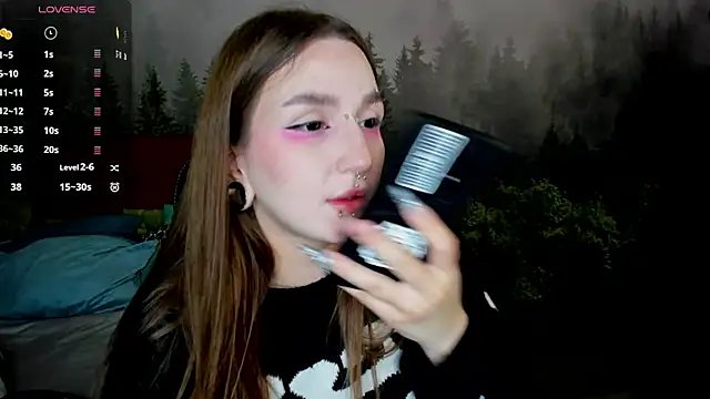 Snapshot of Pink_diablo chatting on 15, 9, 2025 Pink diablo online show from 15, 9, 2025