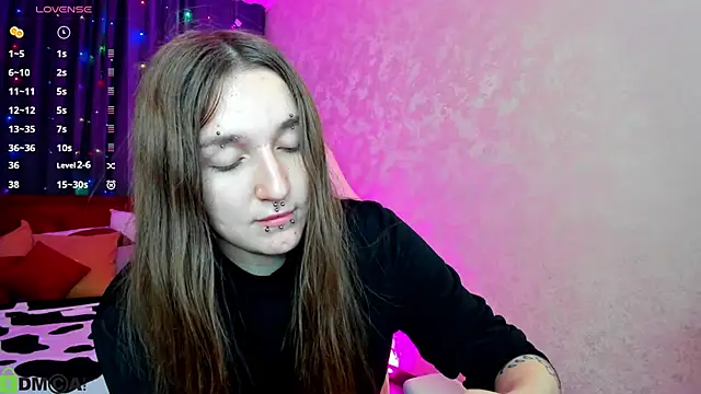 Snapshot of Pink_diablo chatting on 6, 10, 2025 Pink diablo online show from 6, 10, 2025
