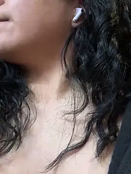 kimmiakiss22 online show from 13, 3, 2025