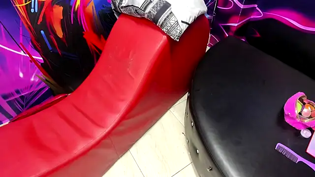 Snapshot of hot-threesome chatting on 27, 11, 2025 hot-threesome online show from 27, 11, 2025