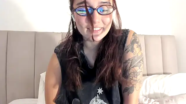 Snapshot of samantha_cherry chatting on 20, 11, 2025 samantha cherry online show from 20, 11, 2025