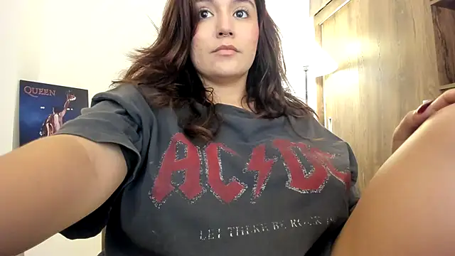 Snapshot of samantha_cherry chatting on 22, 11, 2025 samantha cherry online show from 22, 11, 2025