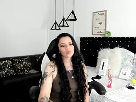 natasha logan  online show from 1, 2, 2025