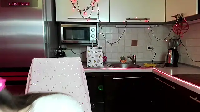 TayanaJons online show from 14, 2, 2025