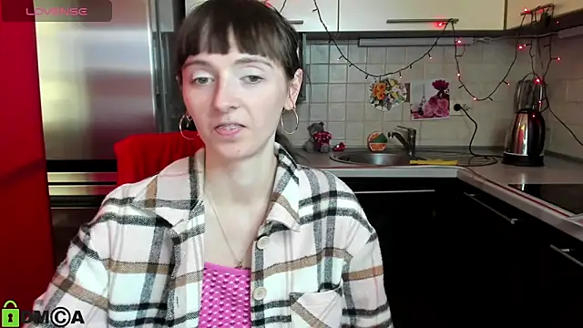 TayanaJons online show from 4, 3, 2025