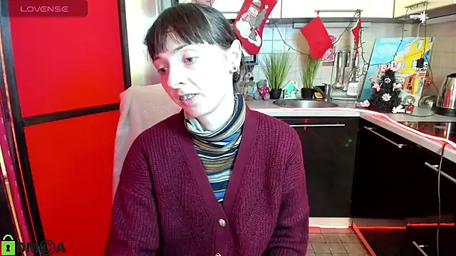 TayanaJons online show from 16, 12, 2025