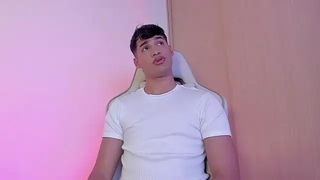 Jimmy Leeh  online show from 6, 12, 2024