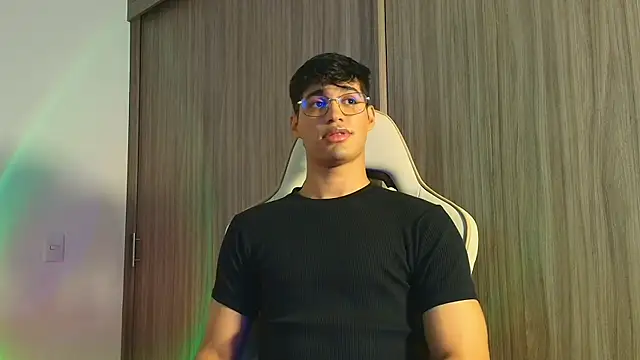 Jimmy Leeh  online show from 13, 11, 2025