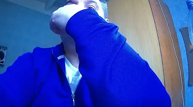 GYurmoka70 online show from 5, 1, 2025