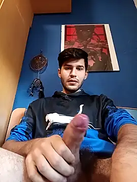 Snapshot of Esti02 chatting on 11, 10, 2025 Esti02 online show from 11, 10, 2025