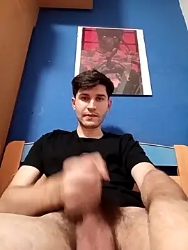 Snapshot of Esti02 chatting on 25, 11, 2025 Esti02 online show from 25, 11, 2025