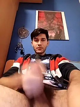 Snapshot of Esti02 chatting on 18, 12, 2025 Esti02 online show from 18, 12, 2025