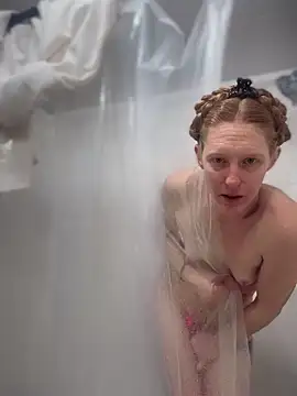 GoldenFlameGoddess online show from 26, 2, 2025