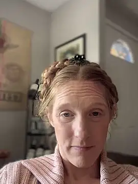 GoldenFlameGoddess online show from 27, 2, 2025