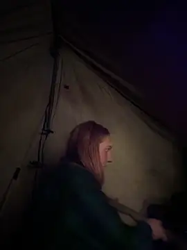 GoldenFlameGoddess online show from 18, 12, 2025