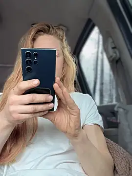 GoldenFlameGoddess online show from 23, 2, 2026