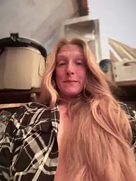 Snapshot of GoldenFlameGoddess chatting on 16, 6, 2026 GoldenFlameGoddess online show from 16, 6, 2026