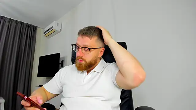 Findom guy online show from 15, 4, 2026