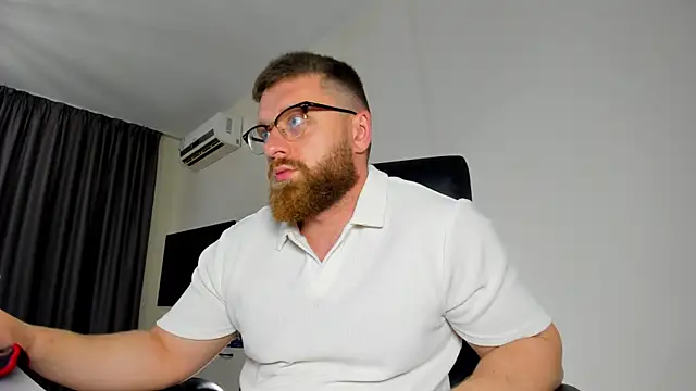 Findom guy online show from 24, 5, 2026