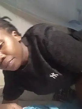 Snapshot of Queentesi chatting on 31, 1, 2025 Queentesi online show from 31, 1, 2025