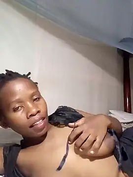 Snapshot of Queentesi chatting on 9, 2, 2025 Queentesi online show from 9, 2, 2025