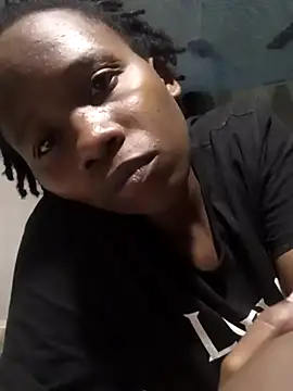 Snapshot of Queentesi chatting on 3, 3, 2025 Queentesi online show from 3, 3, 2025