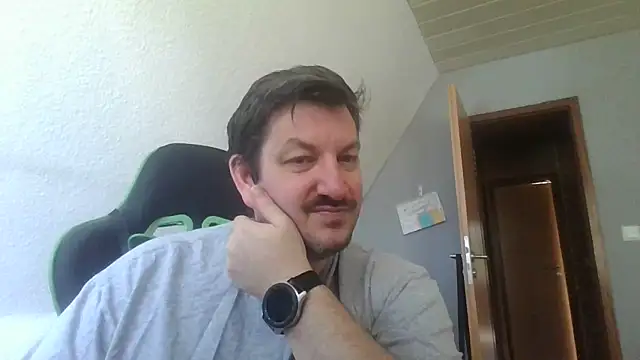 Snapshot of Golffahrer1982 chatting on 24, 5, 2026 Golffahrer1982 online show from 24, 5, 2026