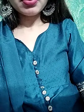 Snapshot of Noor_Darliing chatting on 7, 3, 2025 Noor Darliing online show from 7, 3, 2025