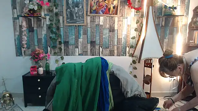 KarimaSarabe online show from 21, 11, 2025