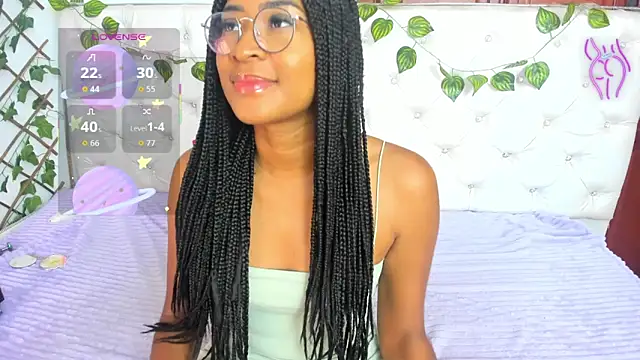 Snapshot of Andrea_Williams24 chatting on 3, 10, 2025 Andrea Williams24 online show from 3, 10, 2025