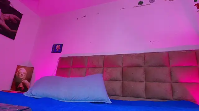  sex mia online show from 21, 9, 2025