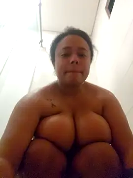 Emmachan19 online show from 16, 9, 2025