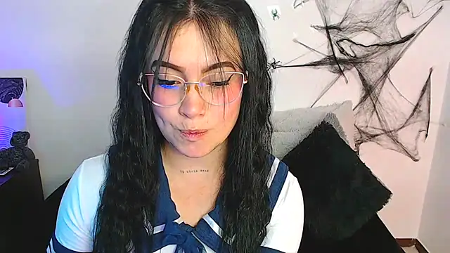 Isa Maiden1 online show from 24, 10, 2025